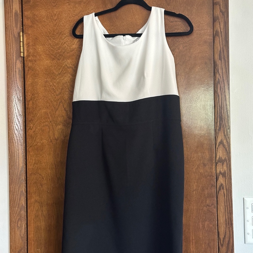 Studio One Monochrome Midi Dress